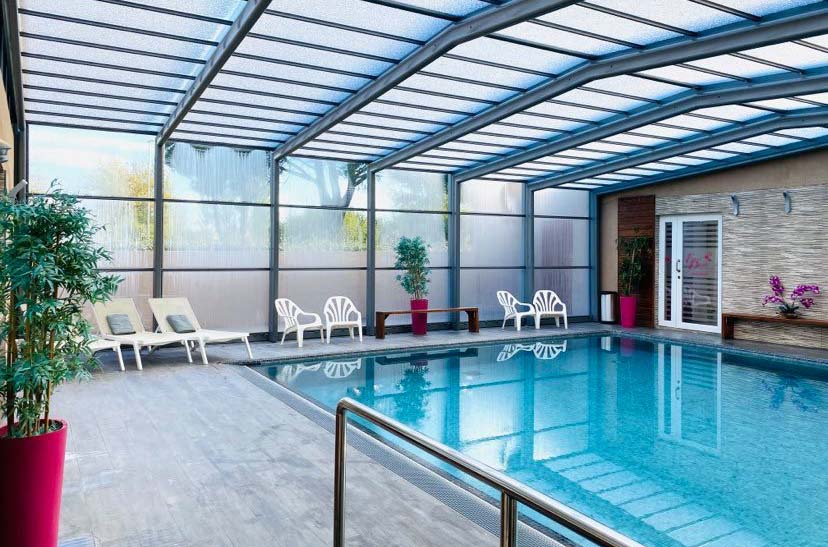 Hôtel Gil de France Cap d'Agde - la piscine couverte