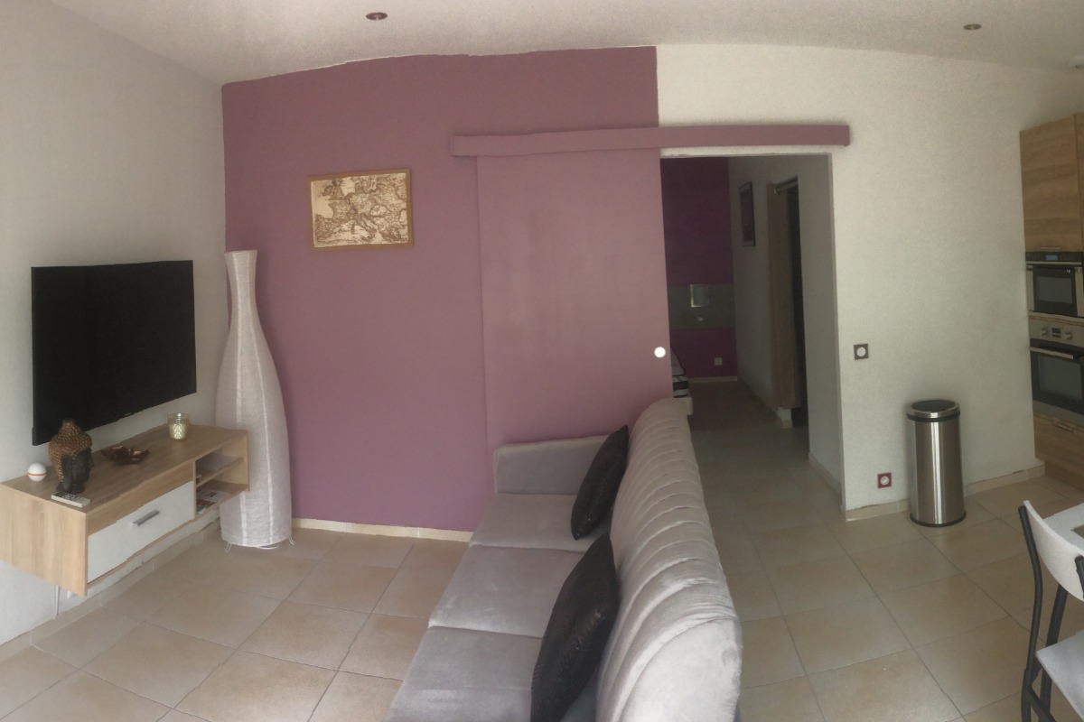 HLOLAR034NO09956_1