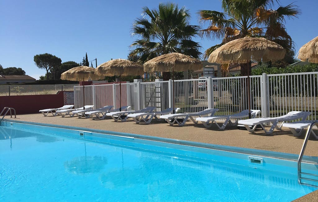 Camping Les Amandiers 3* à Castelnau de Guers - Piscine